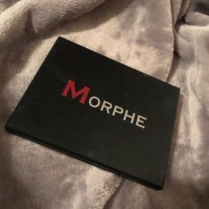 Morphe eye shadow palette